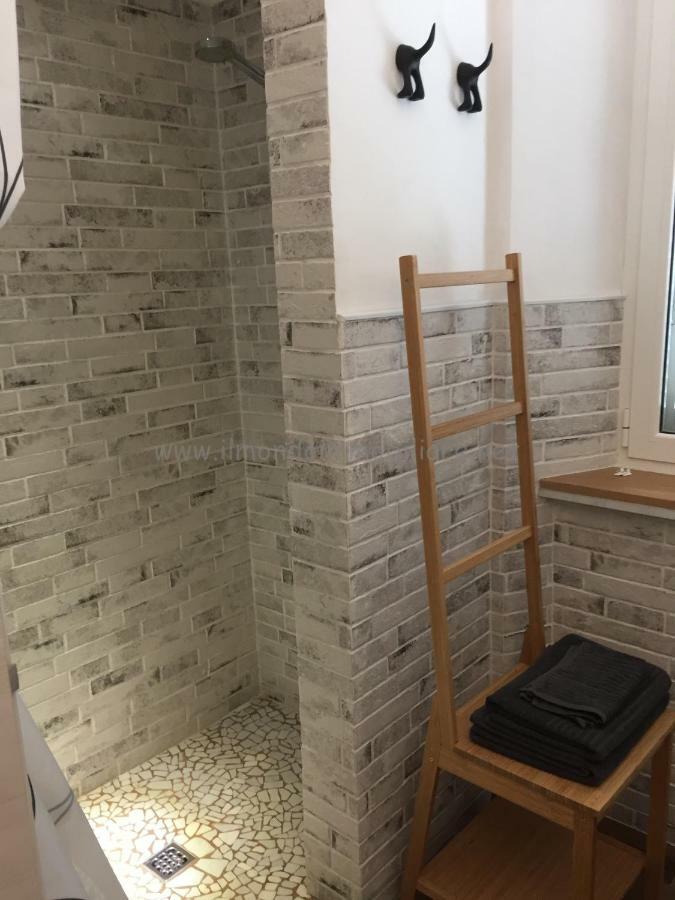 La Casa Di Rosi Al Mare Apartment Vada Bagian luar foto