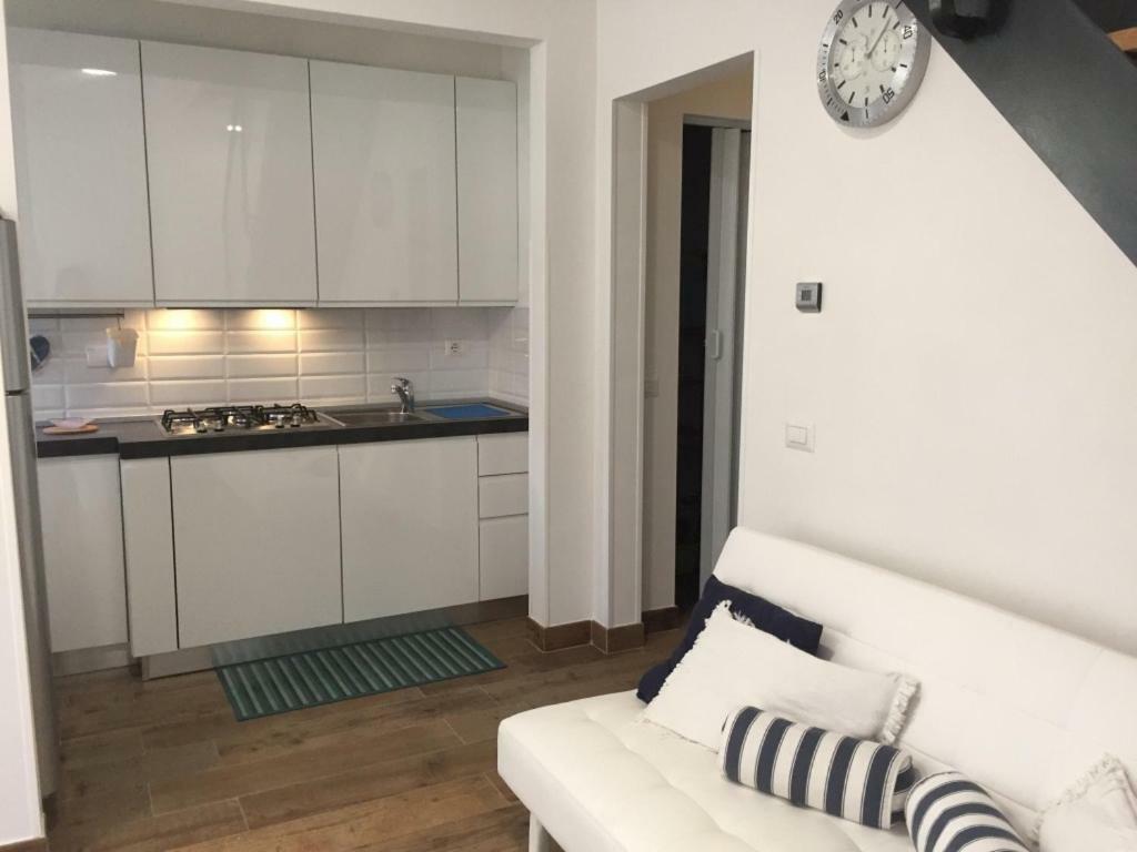 La Casa Di Rosi Al Mare Apartment Vada Bagian luar foto